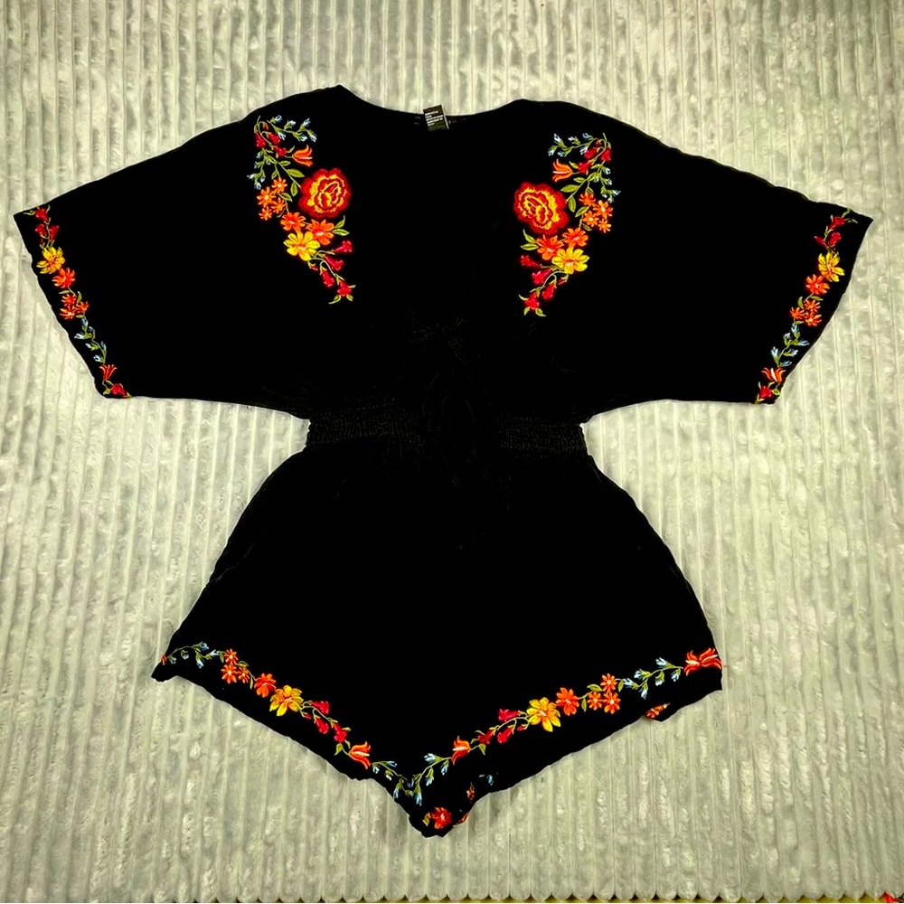 Floral Embroidered Black Romper forever 21